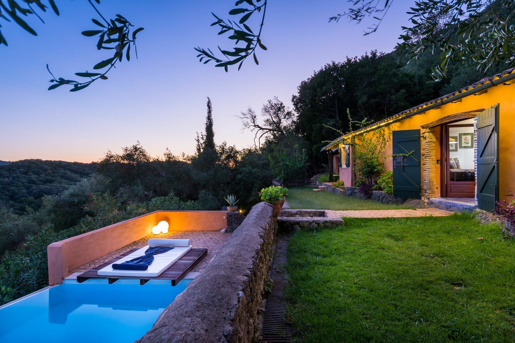 Villa Melolia Ipsos Bagian luar foto